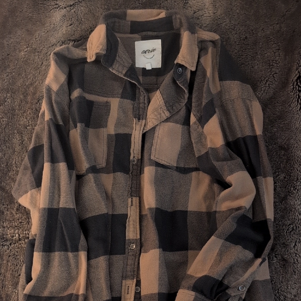 Aerie Black and Tan Checkered Shirt